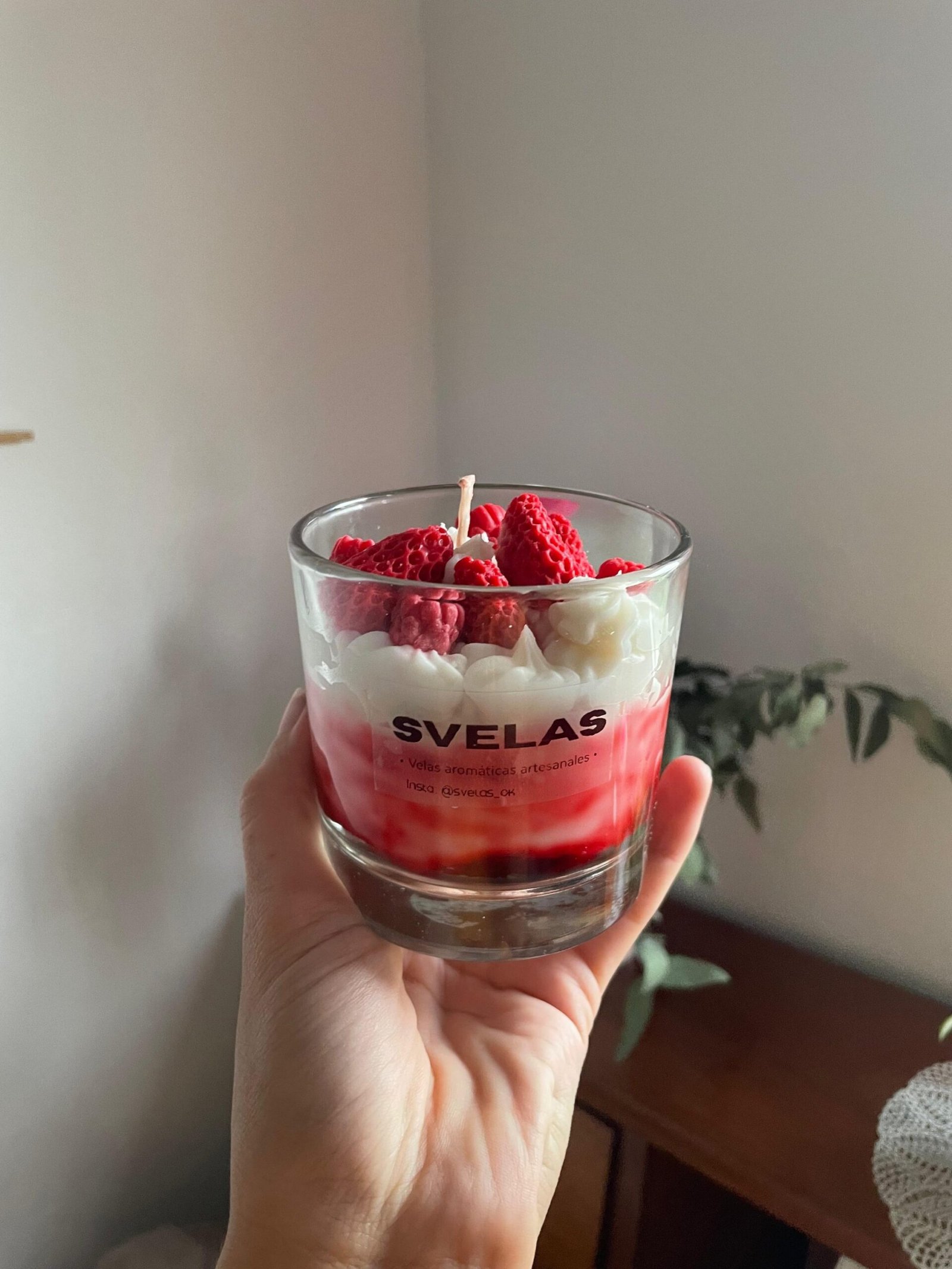 2026/03/342354-scaled.jpg Vela tortita con frutillas - Imagen 3